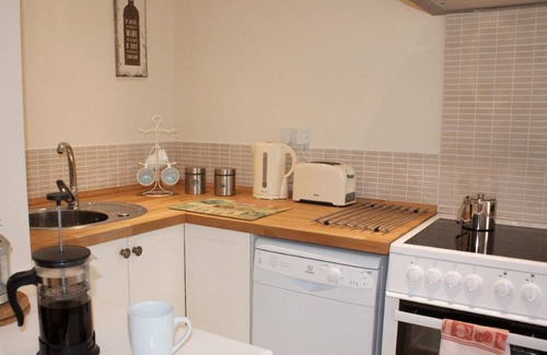 Ellastone Cottage | 5* PEAK DISTRICT COTTAGE NEAR ASHBOURNE & ALTON TOWERS