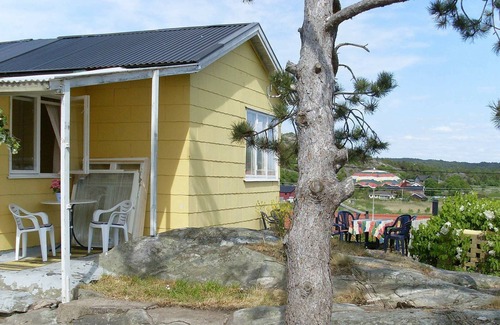 Karna House | 5 person holiday home in KÄRNA