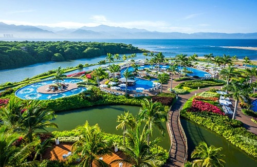 Isla Iguana Resort | 5 star Diamond Private Residence Club