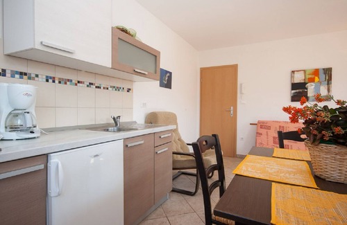 Baska Apartment | 50 metres to the pebble beach