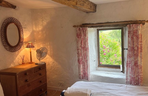 Saint-Meard-de-Gurcon Other | 50% off for Sept - £900/week! Gorgeous converted farmhouse in the Dordogne