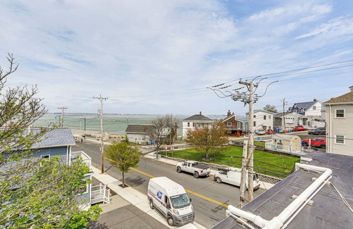 Winthrop Apartment | 50 Yards to Short Beach: Ocean-View Apt w/Deck!