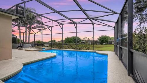 Haines City House | 509 Relax Play at This 6BR Pool Home