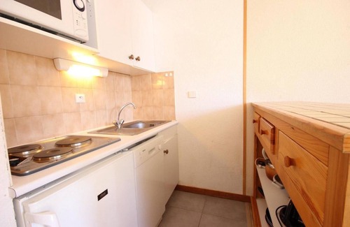 Vallandry Apartment | 50m from ski slopes, 2nd floor, view resort, balcony, tv, ski locker, 35m², Peisey-Vallandry