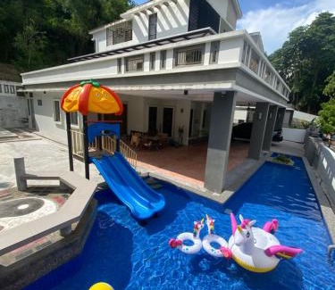 Bayan Lepas House | 50PAX 9BR Villa Kids Swimming Pool, KTV, BBQ n Pool Tables near SPICE Arena Penang 9800 SQFT