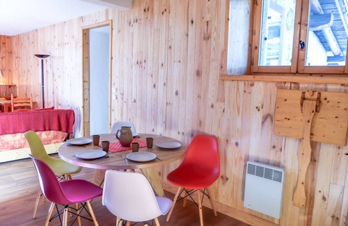Le Tour House | 53 m² House ∙ 2 bedrooms ∙ 5 guests