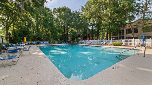 Pawleys Island Apartment | 55-2 Low Country Get-A-Way condo