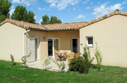 Chateauneuf-sur-Isere House | 56 m² House ∙ 2 bedrooms ∙ 6 guests
