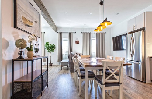 Cote-Saint-Paul Apartment | 5705-Modern 2 BD / fully equipped, near DT MTL