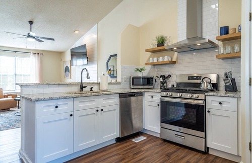 Cartersville House | 58 Auburn Dr SW, Cartersville