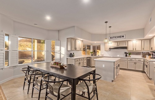 Foothills House | 5BR, Heated Pool, 4 KING BEDS, Mtn Views, Game Room, Putt, Self Check In, BBQ