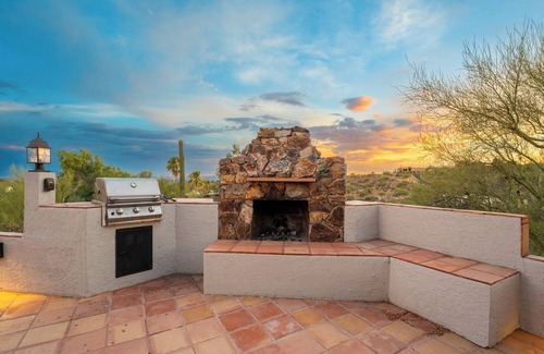 Cimarron Foothills Estates House | 5BR Tucson Retreat w/Pool, Spa, Game Room, Views