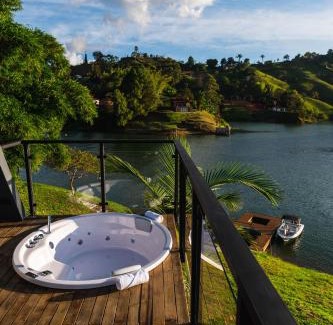 El Penol House | 5CHALETS