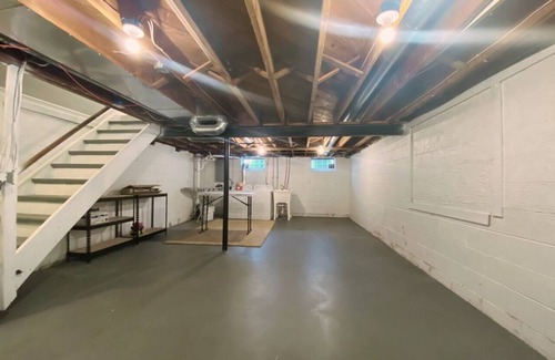 Plymouth House | ★ 5min To Kellogg Park ★ Plymouth ★Parking ★W/D★76