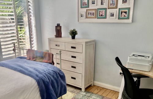 Freshwater Apartment | 5mins to beautiful beach with own car park place