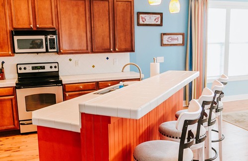 Garden City House | 6 bedroom-5.5 bathrooms in the heart of Garden City Beach*Heated Pool*