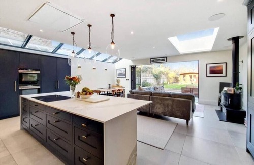 Thamesfield House | 6 Bedroom luxury home in West Putney