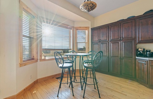 Bozeman House | 6-Bedroom Retreat just minutes from everything the Gallatin Valley has to offer!