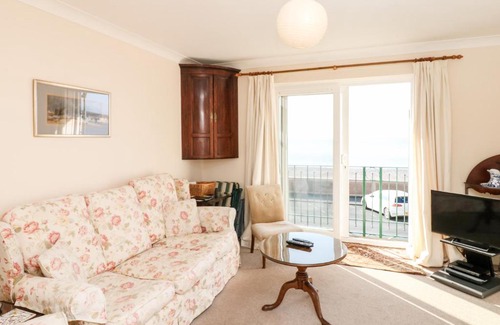 Seaton House | 6 Lyme Mews