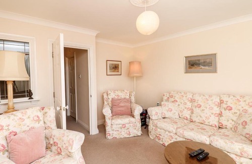 Seaton House | 6 Lyme Mews