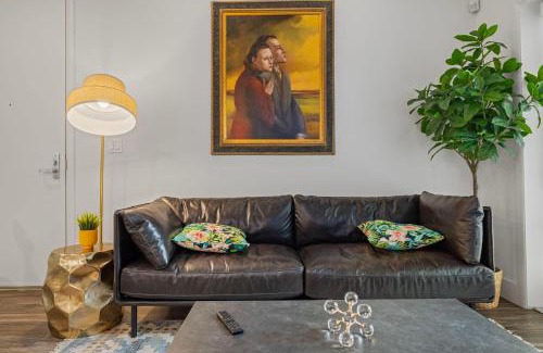Downtown Apartment | 6 Modern 2 bdr apartment Santa Monica pier