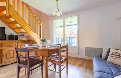 Bourisp Apartment | 6-person duplex in Bourisp with balcony, private parking & ski locker