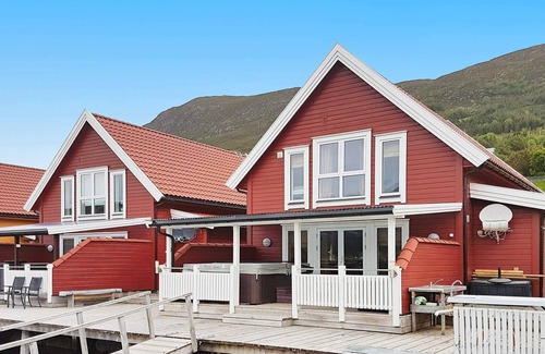 Sande House | 6 person holiday home in Gursken-By Traum