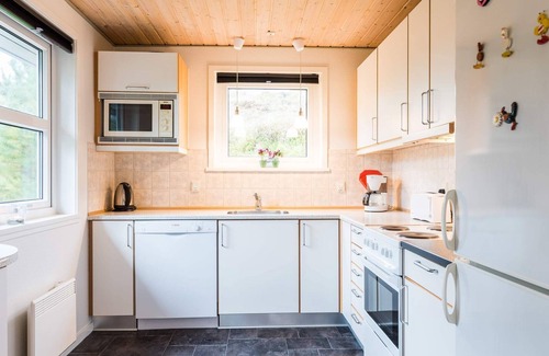 Henne Strand House | 6 person holiday home in Henne