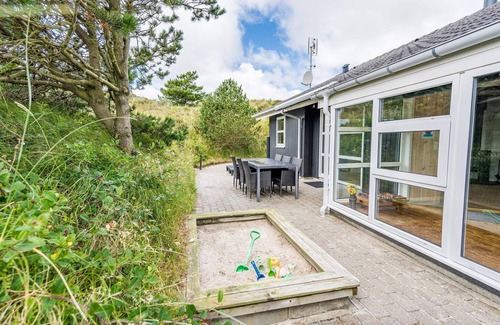 Henne Strand House | 6 person holiday home in Henne
