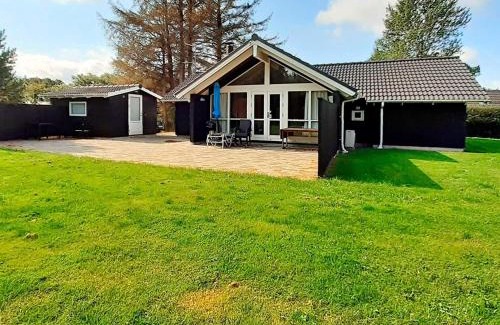 Hoensinge House | 6 person holiday home in Højby