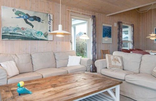 Henne Strand House | 6 person holiday home in Henne