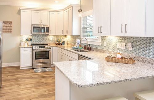 Fort Morgan Cottage | 6011 sleeps 10 3/2 , 2 pools ,beach 1mdrive