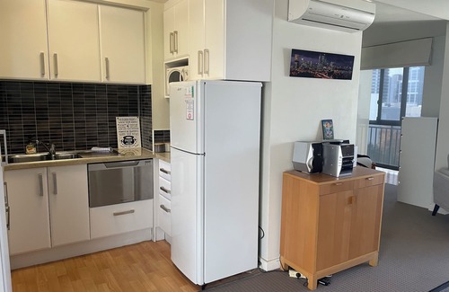 West Perth Apartment | 63 Spectacular City Views 1BR adj Kings Park