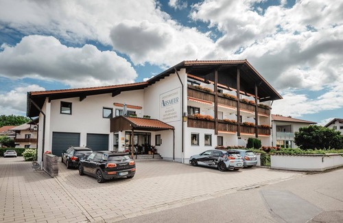 Safferstetten Apartment | 64 qm großes 2-Zimmer-Appartement Kategorie 1 | mit sehr hochwertiger Ausstattung und zwei Balkonen