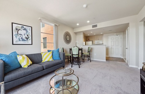 Old Pasadena Apartment | 641723 1-BR Suite near NASA JPL/Pasadena Playhouse