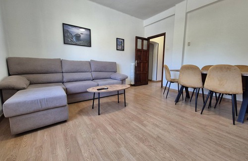 Las Campas y San Claudio Apartment | 648A2 Apartamentos Mareval