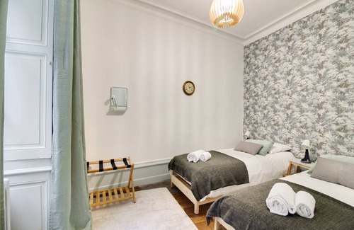 Graslin - Commerce Apartment | 65 m² Apartment ∙ 2 bedrooms ∙ 6 guests