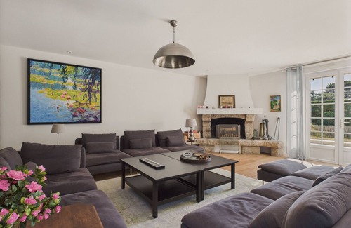 Le Pouliguen Ski Chalet | 650m from the sea – Large house for 10 with pool
