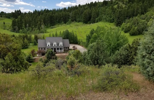Bancroft House | 6600 Sq Ft seven bedroom Vacation Rental Near Lava Hot Springs