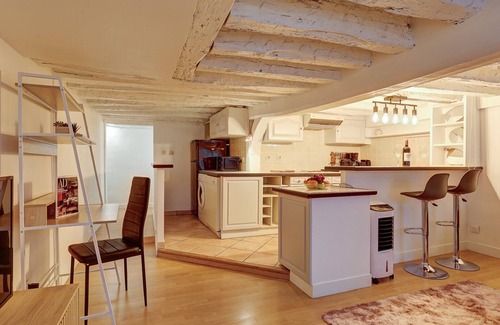 Saint-Thomas-d'Aquin Apartment | 676 Suite Noam - Superb apartment in Paris
