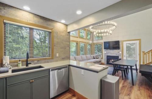 Boyne Falls House | 678 Disciples Village Unit