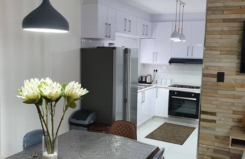 Berea Apartment | 69 on View St, Overport, Durban"Strictly Halaal, NO Alcohol. NO Parties"