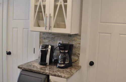 Lake Ozark House | 6BR/5BA LUXURIOUS LAKEFRONT HOME-Highly Desired Location-Sleeps 20