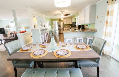 Sandbridge House | 6BR Bayside/steps2beach, hottub EVcharger, 2Kings