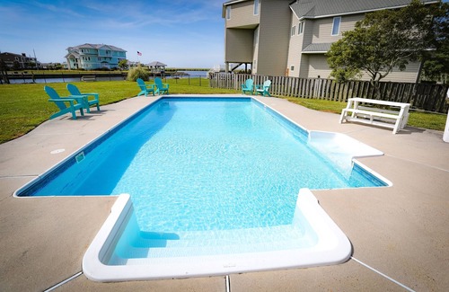 Sandbridge House | 6BR Bayside/steps2beach, hottub EVcharger, 2Kings