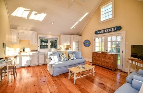 Siasconset House | 6BR family home in the heart of Sconset with heated pool and guest house