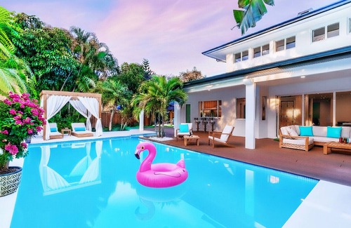 Cutler Bay Villa | 6BR | Heated Pool | Jacuzzi | Sauna | Beach area