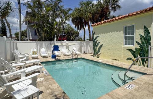 Madeira Beach House | 7 - Island Paradise Cottages - Sandy Shores