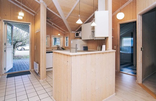 Hoeve Strand House | 7 person holiday home in Asnæs-By Traum
