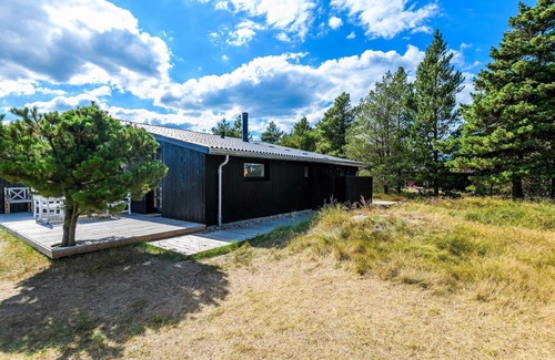 Henne Strand House | 7 person holiday home in Henne